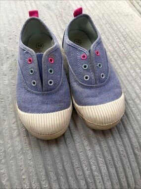 Kids Slip-On Canvas Sneakers with Pink Pull Tab